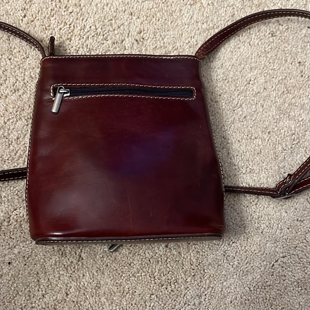 Genuine Leather made in Italy Burgundy crossbody bag - Picture 5 of 10